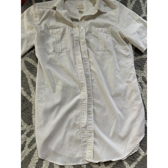 Short Sleeve White Chico’s Button Down Top - Picture 2 of 4